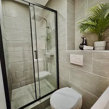 Exclusive - Modern 1br Appartement