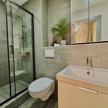 Exclusive - Modern 1br Apartment Budapest